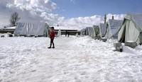 Camp-de-refugies-syriens-au-LIBAN-sous-la-neige-200x116